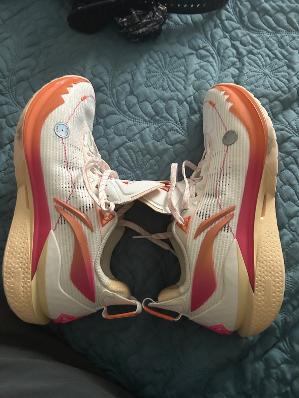 Li-ning Jimmy Butler 2 Sneakers in Cream, Pink & Orange